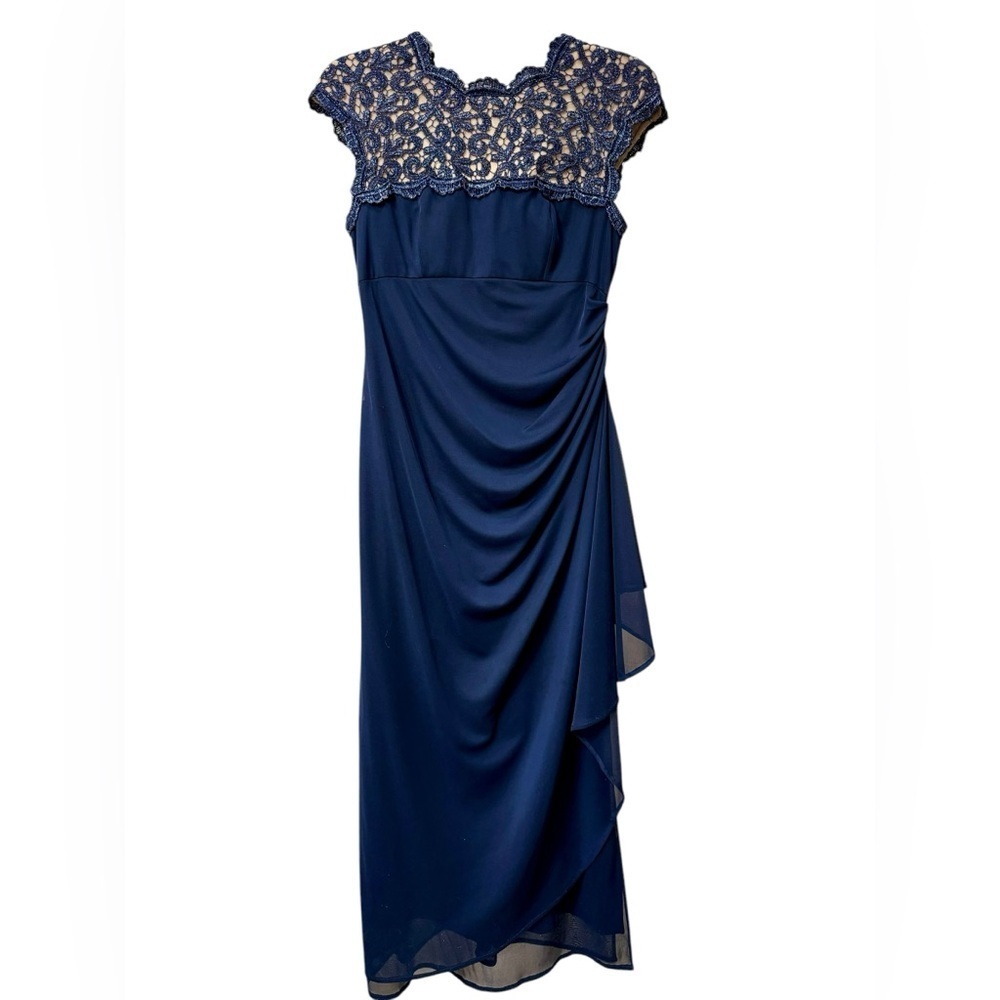 Alex Evenings Women's Long Cap Sleeve Side Ruched Gown